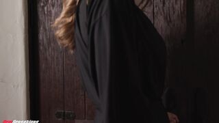 Horny MILF Annie King Gives Him A Better Job Inside