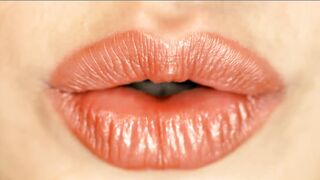 Ricki White has a big round ass ready for big hard cock