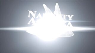 American Julia Bond fucking in the bedroom with her petite