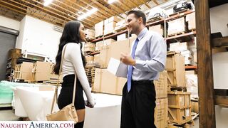 Avery Black seduces a married man