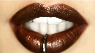 Courtney Cummz fucking in the couch with her innie pussy