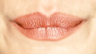 Kelly shows the boss how good her oral skills are