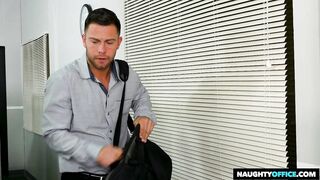 Aidra Fox Gets Fucked At The Office