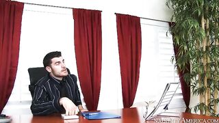 Anna Morna fucking in the office with her bubble butt