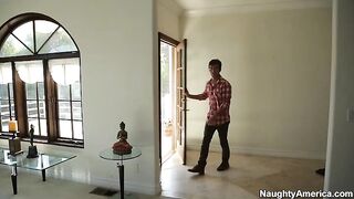 Diana Prince fucking in the living room with her big ass