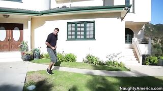 Phyllisha Anne fucking in the living room with her lingerie