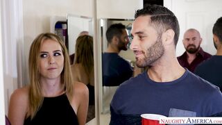 Aali Kali fucking in the bedroom with her blue eyes