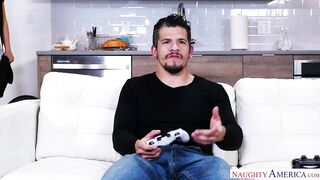 Whitney Wright fucking in the couch with her piercings