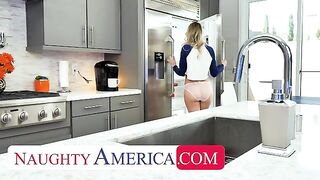 Kenna Seduces Her Friend's Divorced Dad Alone at Home