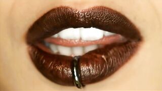 Holly Heart Tattooed Delight: Outdoor Mansion Fuck After Dinner