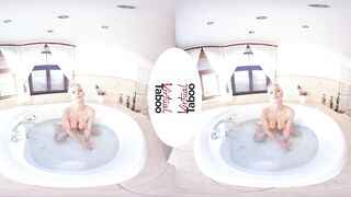 Bathtime With MILF Natalie