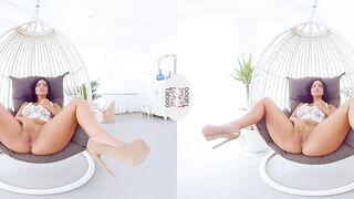 Claudia's Big Booty Call