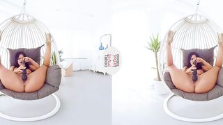 Claudia's Big Booty Call