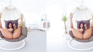 Claudia's Big Booty Call