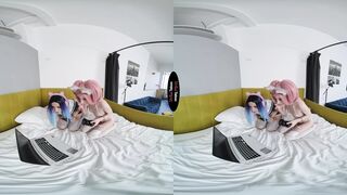 Cosplay With Happy Ending