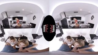 Family Foursome Is Awesome!