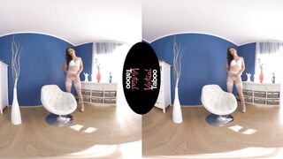 It&rsquo;s Getting Warmer With Tindra Frost