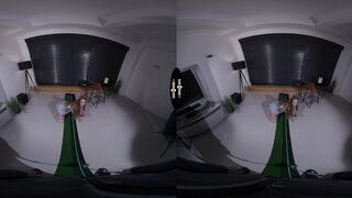 Professor's Mini-Golf Bet: Pussy Pleads to Stay in School