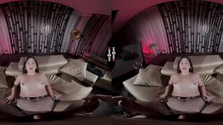 Ariana's Big Cock Surprise: Concierge Fulfills Her Needs