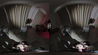 Rich Bitch Liya Silver Tamed by Tough Courier