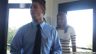 Anita Toro fucking in the bedroom with her average body