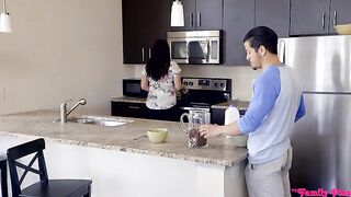 Step-Siblings Fight Then Fuck During Family Breakfast S4:E5