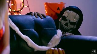 Sexy Little Devil - S29:E16