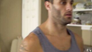 Seducing My Roommate - S34:E19