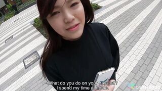 Manami Takashima Eagerly Pleasures Herself and Surrenders to Deep Throating